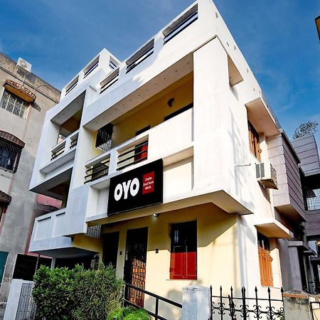 Oyo Simplex Guest House Behala Calcutta Exteriör bild