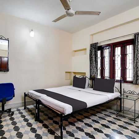 Oyo Simplex Guest House Behala Calcutta Exteriör bild
