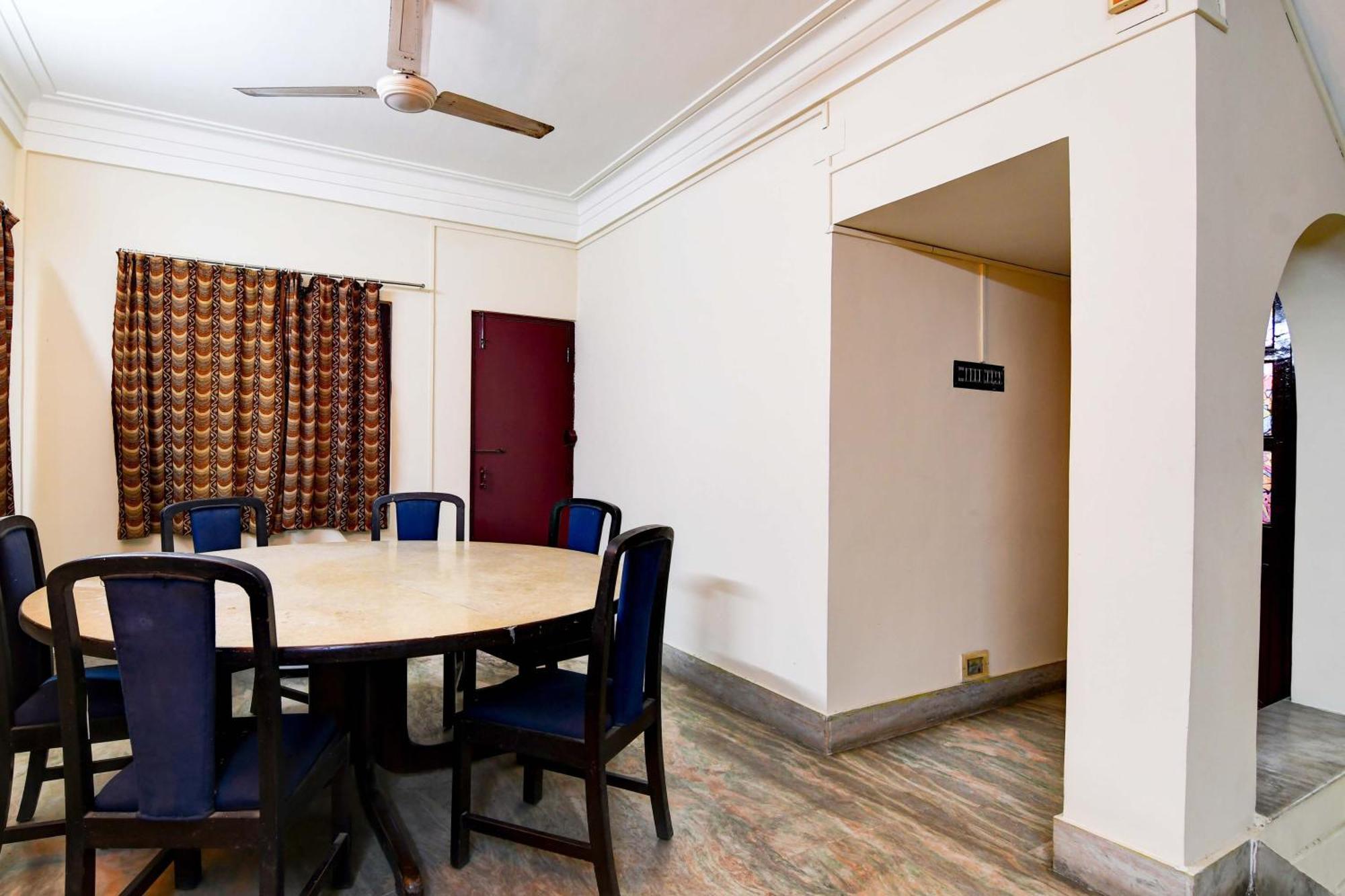 Oyo Simplex Guest House Behala Calcutta Exteriör bild